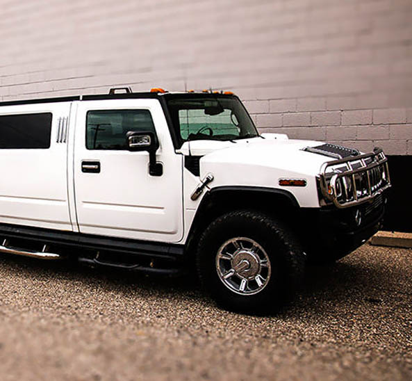 Hummer limo St Louis, MO